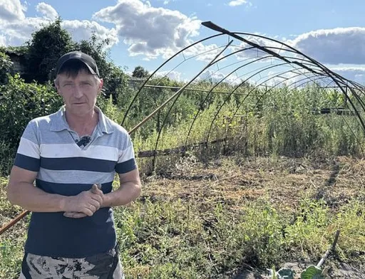 Фермер із Харківщині відновлює господарство там, де проходила лінія фронту