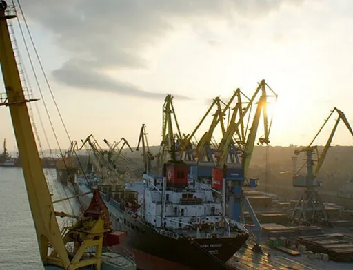 Блокада чорноморських портів може скоротити ВВП України на 2,2%