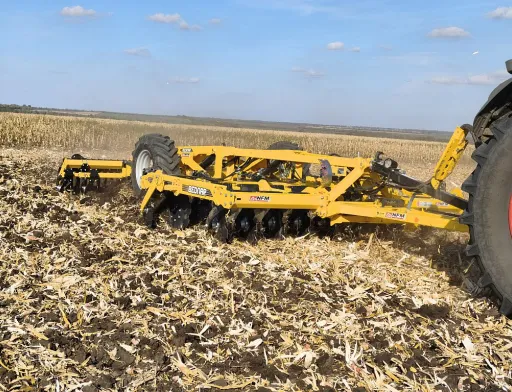 НФМ АГРО провели польові демонстрації сільськогосподарської техніки BEDNAR