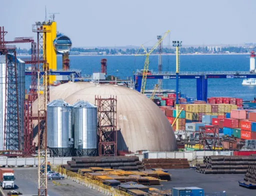 За вісім місяців морські порти України збільшили перевалку майже на 19% та сягнули позначки 100 млн тон
