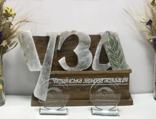 УЗА вважає бажання «Укрзалізниці» експортувати зерно відповіддю на вимоги прискорити допуск приватної тяги