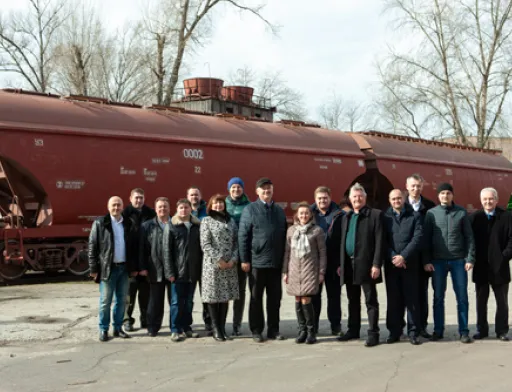 Крюківський вагонобудівний завод буде випускати дві нові моделі зерновозів