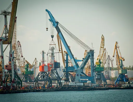 Морпорти України скоротили відвантаження кукурудзи на 51%