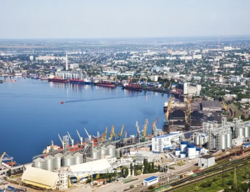 У січні-травні українські порти обробили понад 20 млн тонн зернових вантажів
