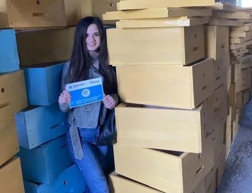 Фермерка з Черкащини організувала навчання бджолярів-початківців завдяки гранту від Corteva Agriscience