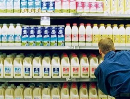 Білорусь експортує 60% виробленої молочної продукції в різні країни світу. На експорт йде 77% тваринних жирів, 92% молочної сироватки та 78% сирів