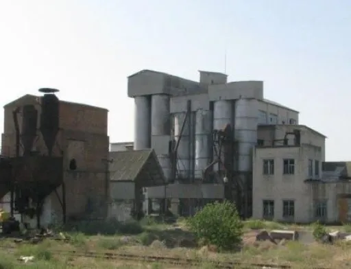 Загарбники розбирають на металобрухт елеватори