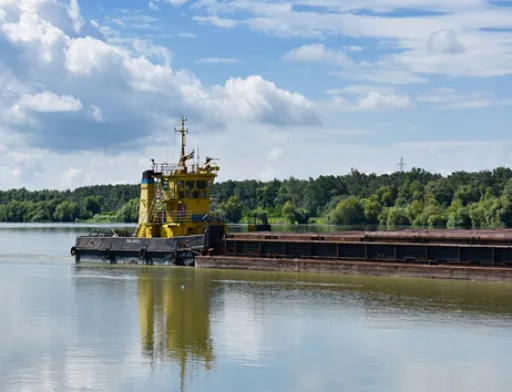 Перевезення зерна по Дніпру з початку року зросло вдвічі