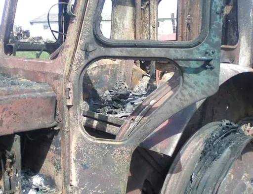 На Тернопільщині фермеру спалили 3 трактори
