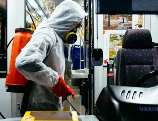 Уряд запроваджує надзвичайну ситуацію по всій Україні і продовжує карантин до 24 квітня