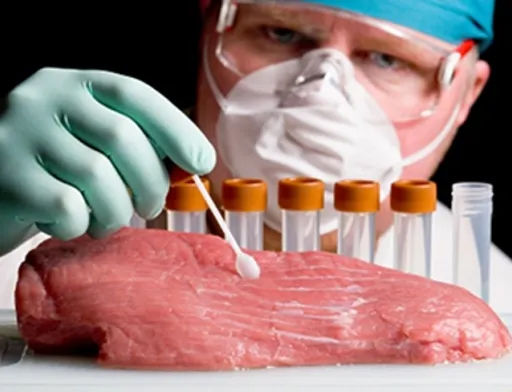 Є структура, яка повинна відповідати за безпеку продуктів харчування, але де-факто вона не працює