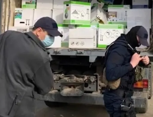 Затримали банду, яка викрадала пестициди зі складів фермерів на Вінниччині та Одещині