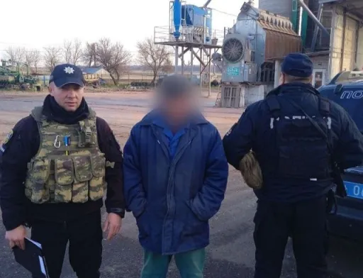 «Працьовитий» водій вкрав за ніч майже 40 тонн кукурудзи