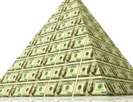 "Креатив" отримав понад $500 млн кредитів в трьох держбанках. Кредитні кошти були виведені за межі України на особисті офшорні рахунки С. Березкіна