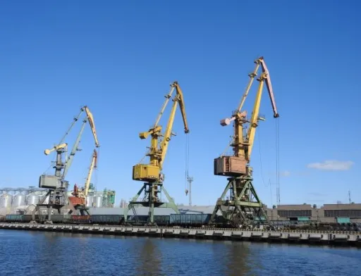 Миколаївський морпорт утримує лідерські позиції з перевалки олії та зернових