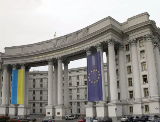 Туреччина відпустила російське судно з краденим зерном, — заява МЗС