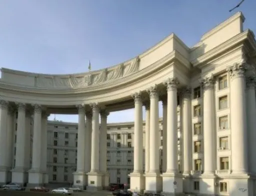 Сьогодні у Стамбулі має відбутися зустріч експертів України, ООН, Туреччини та рф щодо розблокування українського зерна — МЗС
