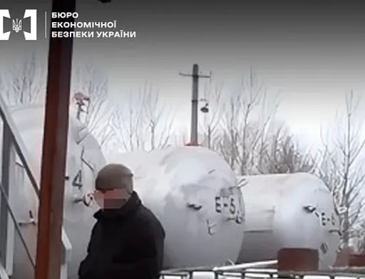 На Полтавщині налагодили підпільне виробництво бензину