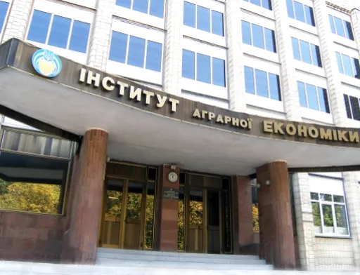 У 2019 році виробництво молока в Україні вперше за роки незалежності опуститься нижче 10 млн тонн — Інститут аграрної економіки