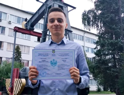 Франківський студент створив найдешевшу електронну «няню» для тепличних рослин