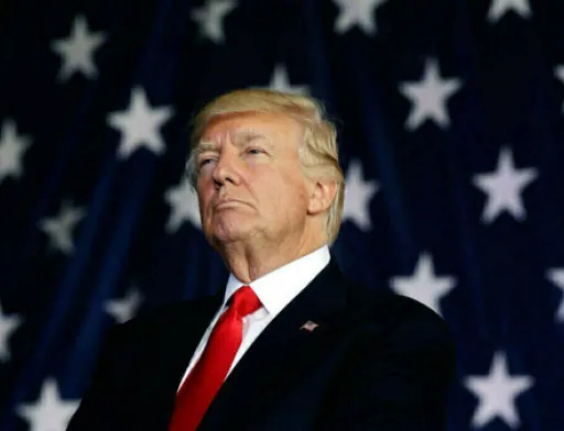 Торгова війна США та Китаю: Трамп оголосив про нові мита на товари з КНР