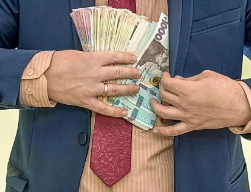 Кінець епохи бідності – Зеленський підписав закон про підвищення податків