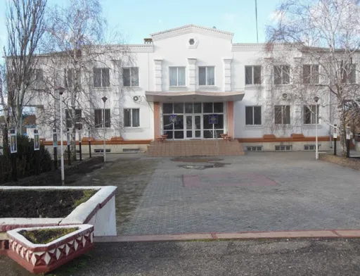 Прокуратура Миколаївської області, що представляє інтереси Департаменту агропромислового розвитку Миколаївської області у судах, фактично змушує ДП «Племрепродуктор« Степове »платити за комбайни з сумнівним минулим