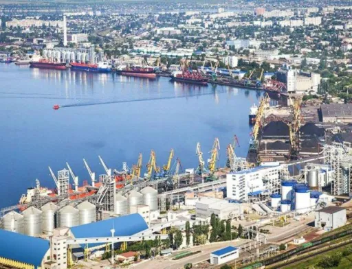 Маріупольський порт перевищив власний рекорд вантажних операцій