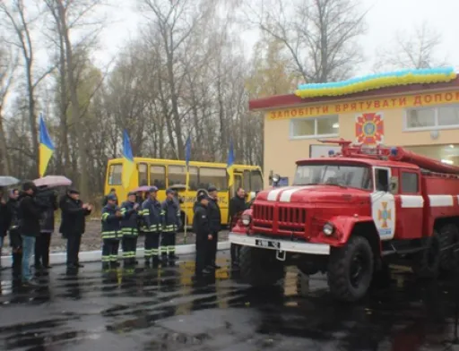 Група компаній "Укрлендфармінг" виділила майже 100 тис. грн на допомогу постраждалим від пожеж і на ремонт пожежної техніки в селах Івано-Франківської, Полтавської та Чернігівської областей