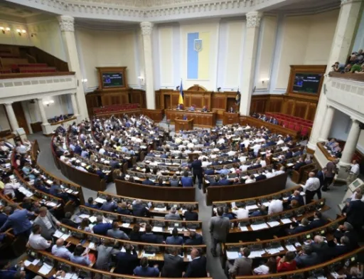 Ринок землі: депутати розглянули 184 правки з чотирьох тисяч і розійшлися