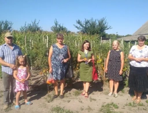 Сім’я із Ратнівщини розповіла, як почала заробляти на овочах