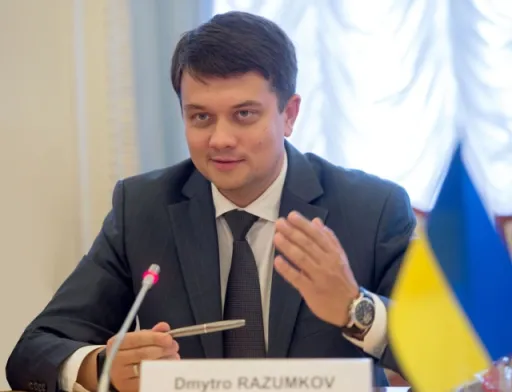 У законопроєкті про ринок землі є ще багато невирішених питань, — Дмитро Разумков
