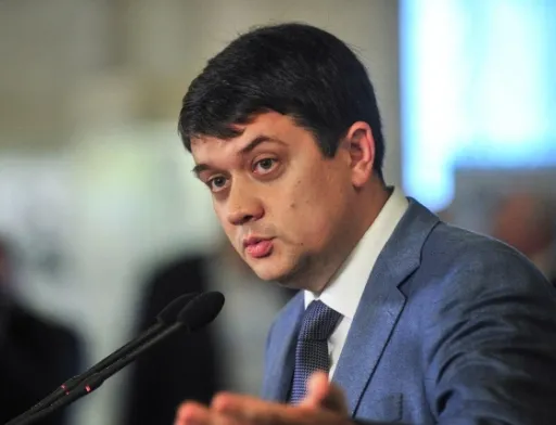 Разумков розповів, коли проведуть референдум про можливість іноземцям купувати землі сільгосппризначення