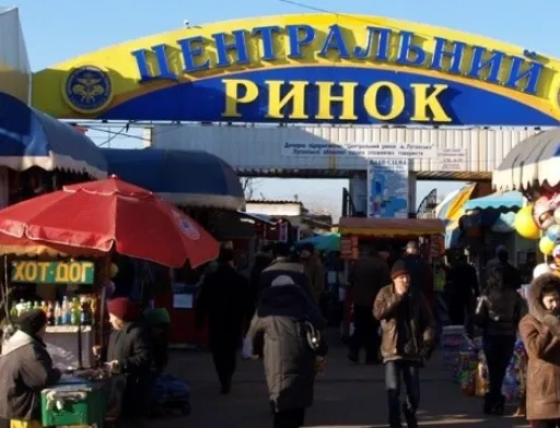 Продуктовим ринкам знову заборонено працювати під час карантину, — головний санлікар Ляшко