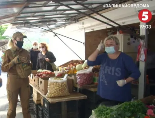 Частково відновили роботу ринки на Київщині, а в самому Києві торговища під замком: в чому причина?