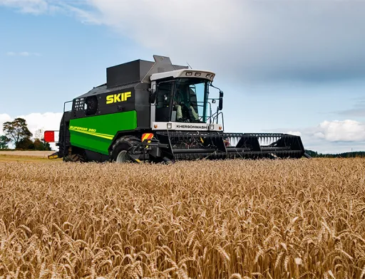 Первый комбайн Skif-280 Superior уже представлен во время открытия нового зерноперегрузочного терминала в городе Голая Пристань
