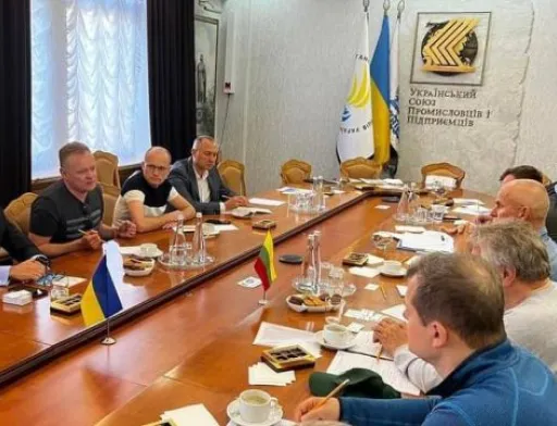 Україна пропонує побудувати залізничну дорогу у Польщі