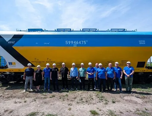 На Львівщині почали виготовляти зерновози повністю української комплектації