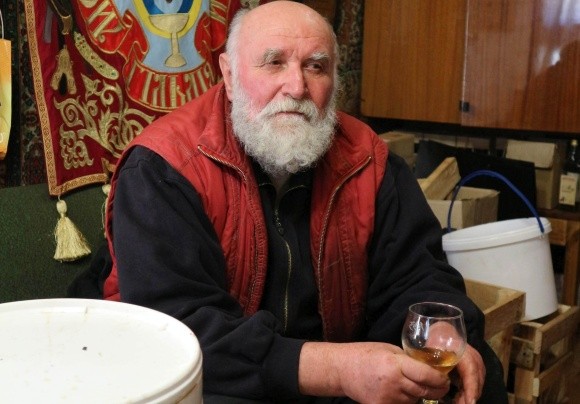 Людина, яка відродила медоваріння в Україні фото, ілюстрація