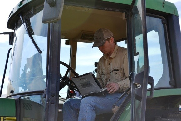 Як фермерам скористатися IT-технологіями, що допомогли Д.Трампу? фото, ілюстрація