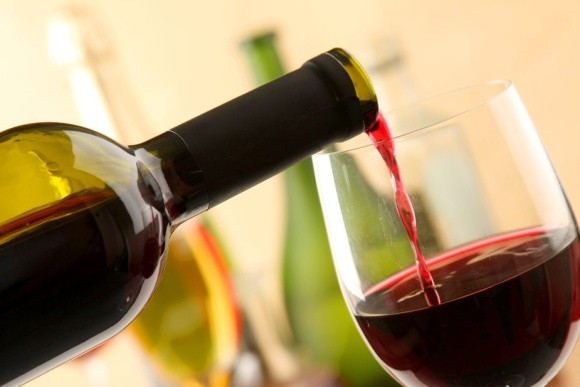 Україна має високий потенціал для виробництва високоякісних червоних вин фото, ілюстрація