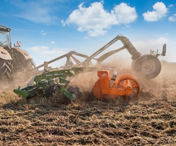 Нові компактні дискові борони AMAZONE Catros+ 03 з робочою шириною від 4 м до 7 м та системою Smart Frame System фото, ілюстрація