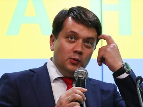Вирішення питання про ринок землі в Україні може знизити підтримку партії "Слуга народу", - Разумков фото, ілюстрація