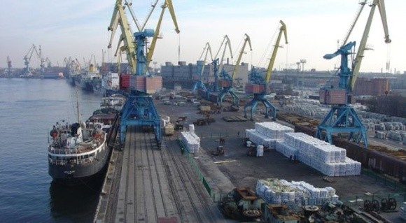 Морські порти України збільшили перевалку добрив у 2017 році в 6 разів фото, ілюстрація