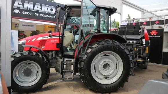 На виставці «Агро 2021» компанія AGCO вперше в Європі презентувала трактор Massey Ferguson 5711 фото, ілюстрація