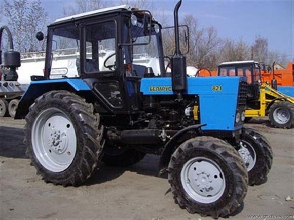 МТЗ расширяет производство тракторов с системой точного земледелия фото, иллюстрация