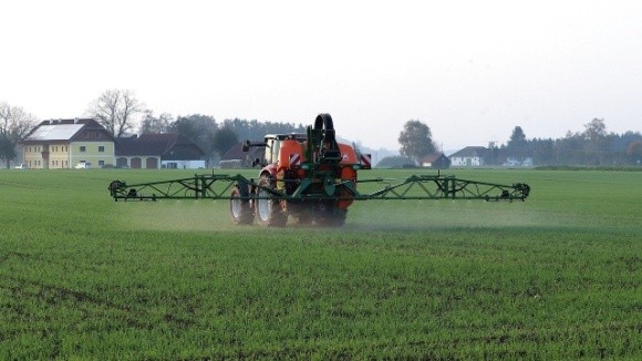 Європейські екологи виступили за скорочення використання пестицидів у сільському господарстві фото, ілюстрація