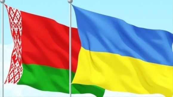 Білорусь заборонила транзит хімічних і мінеральних добрив із Литви до України фото, ілюстрація