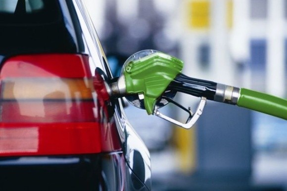 У Франції збільшується продаж бензину, що містить до 85% етанолу фото, ілюстрація