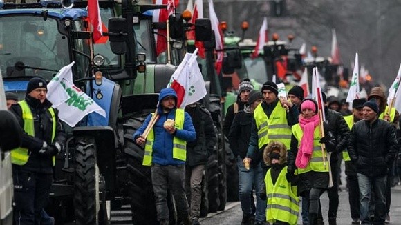 Потрібно знайти рішення, яке підтримає українських і не нашкодить польським аграріям, – Денис Шмигаль фото, ілюстрація